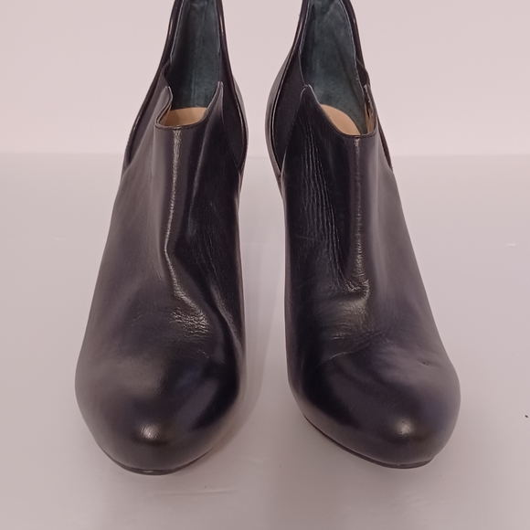 GUESS high stacked heels Size 9 black elastic leather - Picture 2 of 9